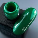 NAILSOFTHEDAY-Lets-special-Pantone-20249-lakier-hybrydowy-10-ml_[2068]_1200