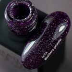 NAILSOFTHENIGHT-Blackberry-fioletowy-odblaskowy-lakier-hybrydowy-10-ml_[2443]_1200