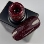 NAILSOFTHENIGHT-Negroni-czerwony-lakier-hybrydowy-z-odblaskowa-drobinka-10-ml_[3877]_1200