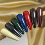 NAILSOFTHEDAY-Lets-special-Emily-intensywno-czerwony-lakier-hybrydowy-10-ml_[5645]_1200