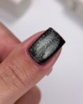 NAILSOFTHEDAY-Cat-Eye-Gel-Polish-09-czerwony-lakier-hybrydowy-z-efektem-kocie-oko-6-ml_[6353]_1200