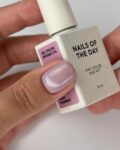 NAILSOFTHEDAY-Epoque-274-Gel-polish-rozowy-lakier-hybrydowy-ze-zlota-drobinka-10-ml_[7730]_1200